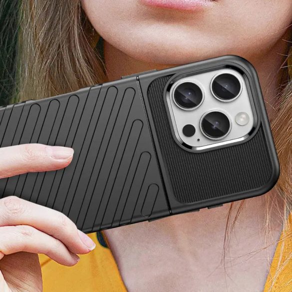 Thunder Armored tok iPhone 16e - fekete