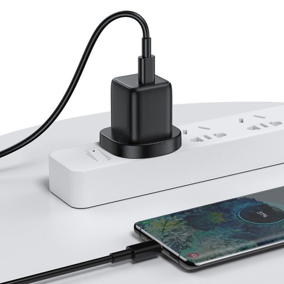 Joyroom Kis gyors USB type-c PD töltő 25w UK dugó fekete (L-P251)