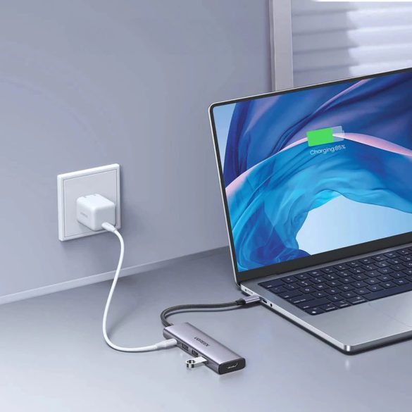 Ugreen CM511 5 az 1-ben dokkoló USB-C - USB-C PD / HDMI / 3x USB-A 3.0 - szürke