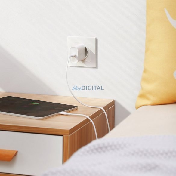 Ugreen gyors USB töltő Type-C tápegység 30 W Quick Charge 4.0 fehér (70161)