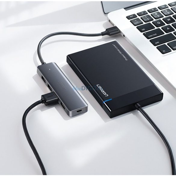 Ugreen USB Type C HUB - 4x USB 3.2 Gen 1USB-C tápcsatlakozó szürke (CM219 70336)