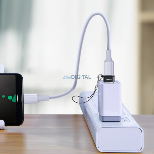 USB C (női) - USB (férfi) adapter Ugreen US280 - fekete