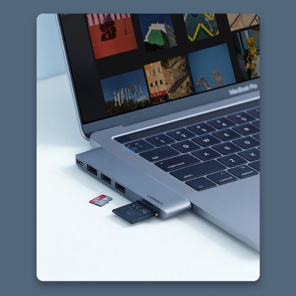 Ugreen CM251 Kettős USB-C 3*USB3.0+TF/SD+ USB-C FeApa átalakító szürke