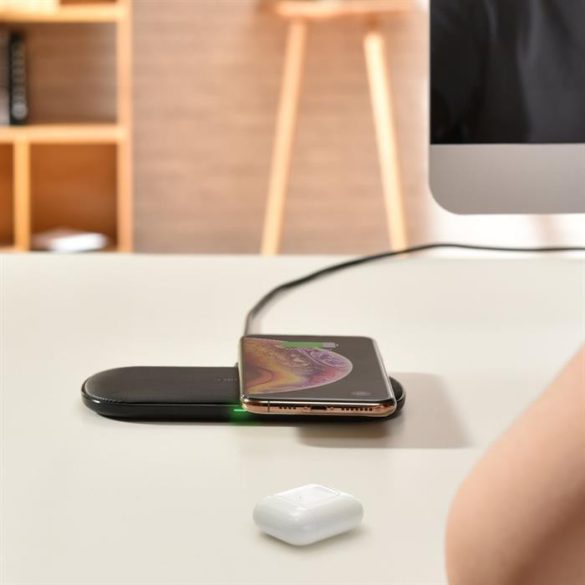 Choetech 2in1 qi vezeték nélküli töltő az Airpods 2 telefon / fülhallgató 5 töltő tekercsel + Quickcharge 3.0 Adapter Black (T535-S (H))