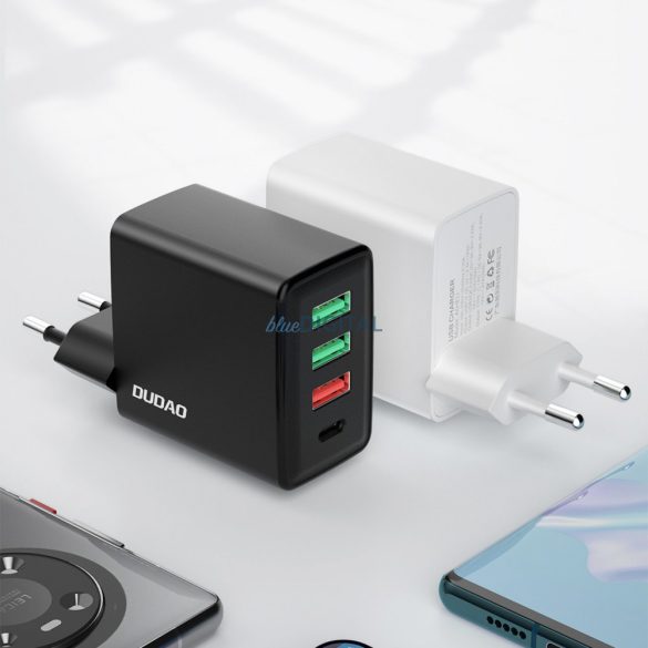 Dudao gyorstöltő 3x USB / 1x USB Type C 20W, PD, QC 3.0 fekete (A5H)