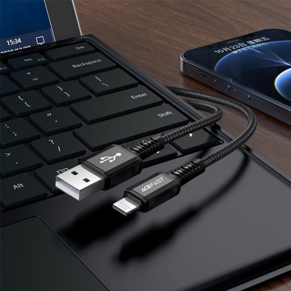 AceFast kábel MFI USB - Lightning 1.2m, 2.4a fekete (C1-02 fekete)