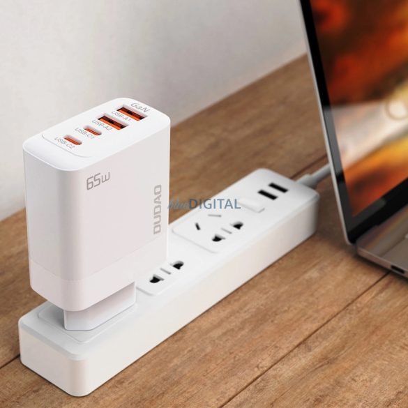 Dudao A65EU hálózati töltő 2xUSB-A és 2xUSB-C csatlakozással GaN 65W - fehér