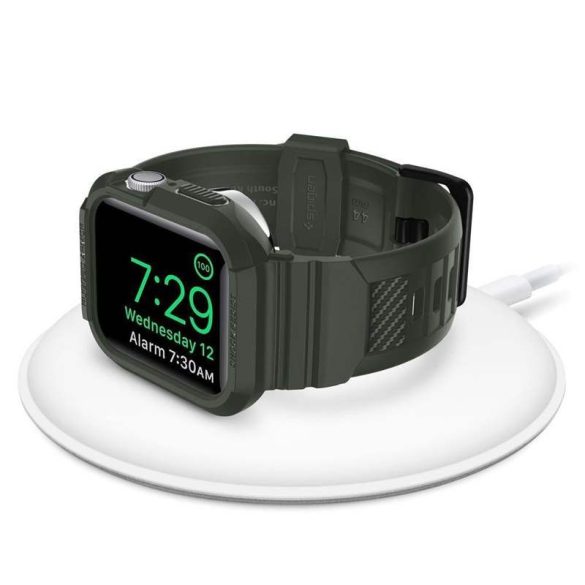 SPIGEN RUGGED páncél PRO Apple Watch 4 (44MM) katonai zöld védőtok az órára