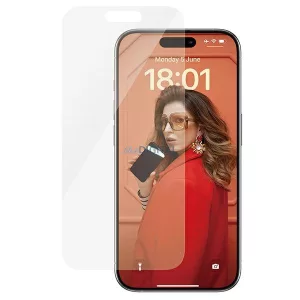 PanzerGlass Classic Fit iPhone 15 Pro 6,1 hüvelykes képernyővédő 2806