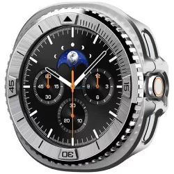  Spigen Bezel Tune Pro Pilot tok Samsung Galaxy Watch 8 Classic 46 mm-es modellhez, ezüst színben