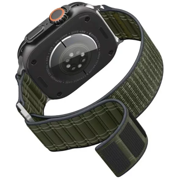 Spigen WBF0 szíj Apple Watch 8/9/10/11/SE/Ultra (44/45/46/49mm) zöld