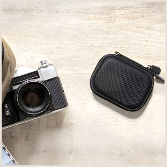 Univerzális fülhallgató tok Araree hordtáska kicsi fekete