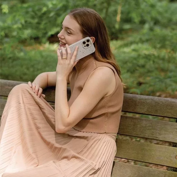 UNIQ Coehl Terrazzo tok iPhone 14 - bézs