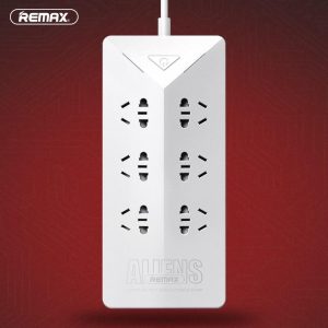 Remax RU-S4 fehér hálózati elosztó 6 EU/UK csatlakozó és 5 USB porttal fekete