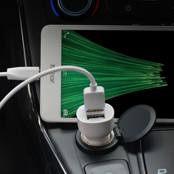 Apple iPhone Lightning szivargyújtós töltő adapter + lightning adatkábel - 5V/2,4A - HOCO Z2A Dual USB Car Charger + Cable - fehér