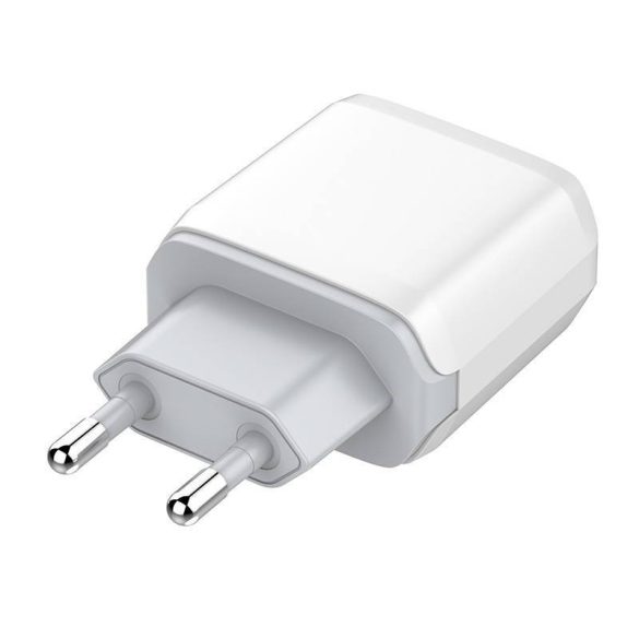 LDNIO A2421C hálózati töltő 1xUSB-A és 1xUSB-C csatlakozóval és USB-A - Lightning kábellel max. 22.5W fehér