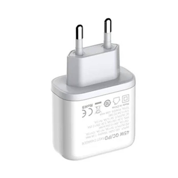 LDNIO A2526C hálózati töltő 1xUSB-A és 1xUSB-C csatlakozóval és USB-A - Lightning kábellel max. 45W fehér