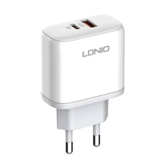 LDNIO A2526C hálózati töltő 1xUSB-A és 1xUSB-C csatlakozóval és USB-A - Type-C kábellel max. 45W fehér