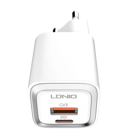 LDNIO A2318M hálózati töltő 1xUSB-A és 1xUSB-C csatlakozóval és Type-C - Lightning kábellel max. 20W fehér