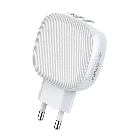 LDNIO A3510Q hálózati töltő, 2xUSB-A és 1xUSB-C csatlakozóval, 28.5W (fehér)