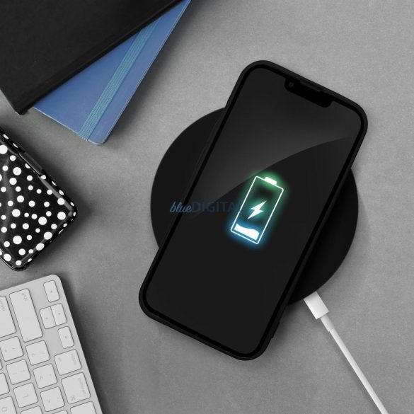 SILICONE tok iPhone 17 - fekete