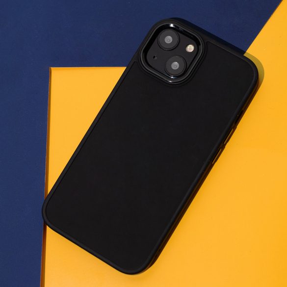 Satin tok iPhone 15 Pro - fekete
