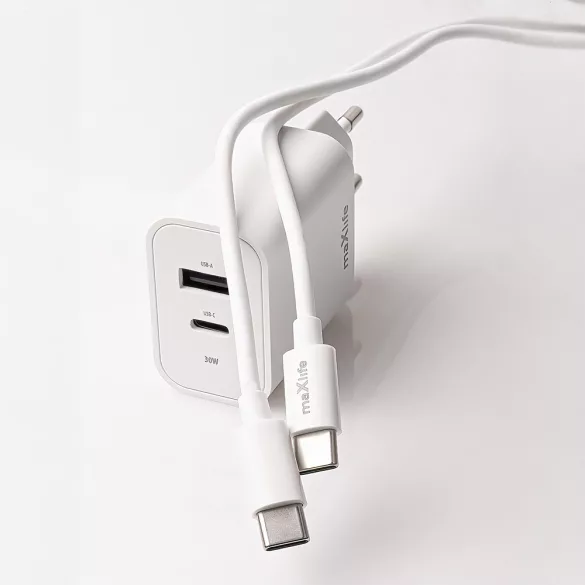 Maxlife MXTC-06-30AC hálózati töltő 1xUSB-A és 1xUSB-C csatlakozással + USB-C - USB-C kábel PD QC 30W - fehér
