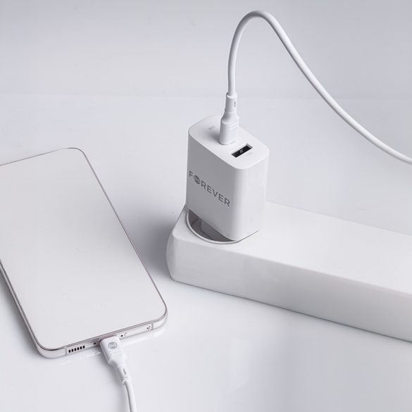 Forever TC-07-30AC hálózati töltő 1xUSB-A és 1xUSB-C csatlakozással + USB-C - USB-C kábel PD QC 30W - fehér
