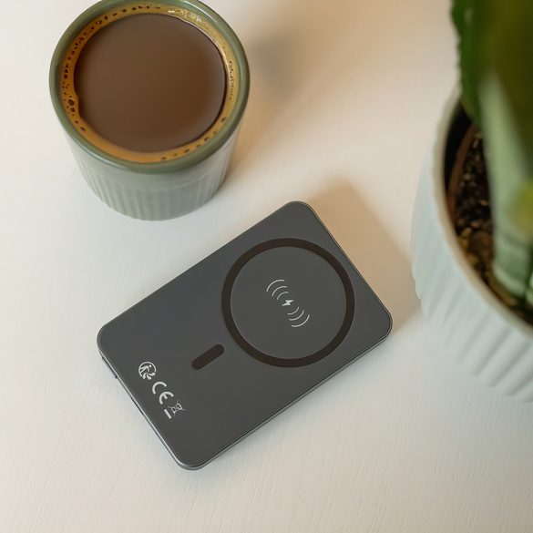 Forever MATB-200 vezeték nélküli mágneses powerbank 20W PD 5000mAh - fekete