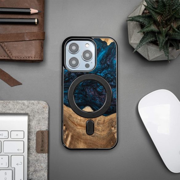 Bewood Planets Neptune MagSafe-kompatibilis tok iPhone 15 Pro - barna-kék