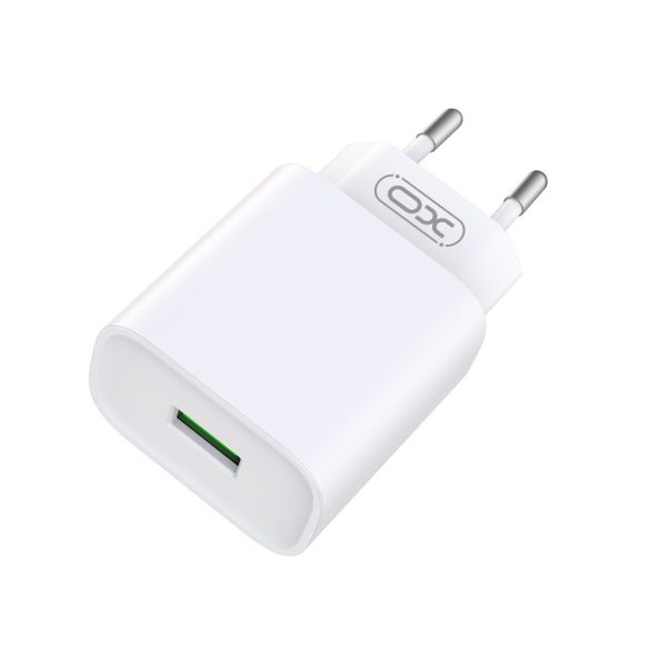 XO CE02D hálózati töltő 1xUSB-A csatlakozással + Lightning kábellel QC3.0 18W - fehér